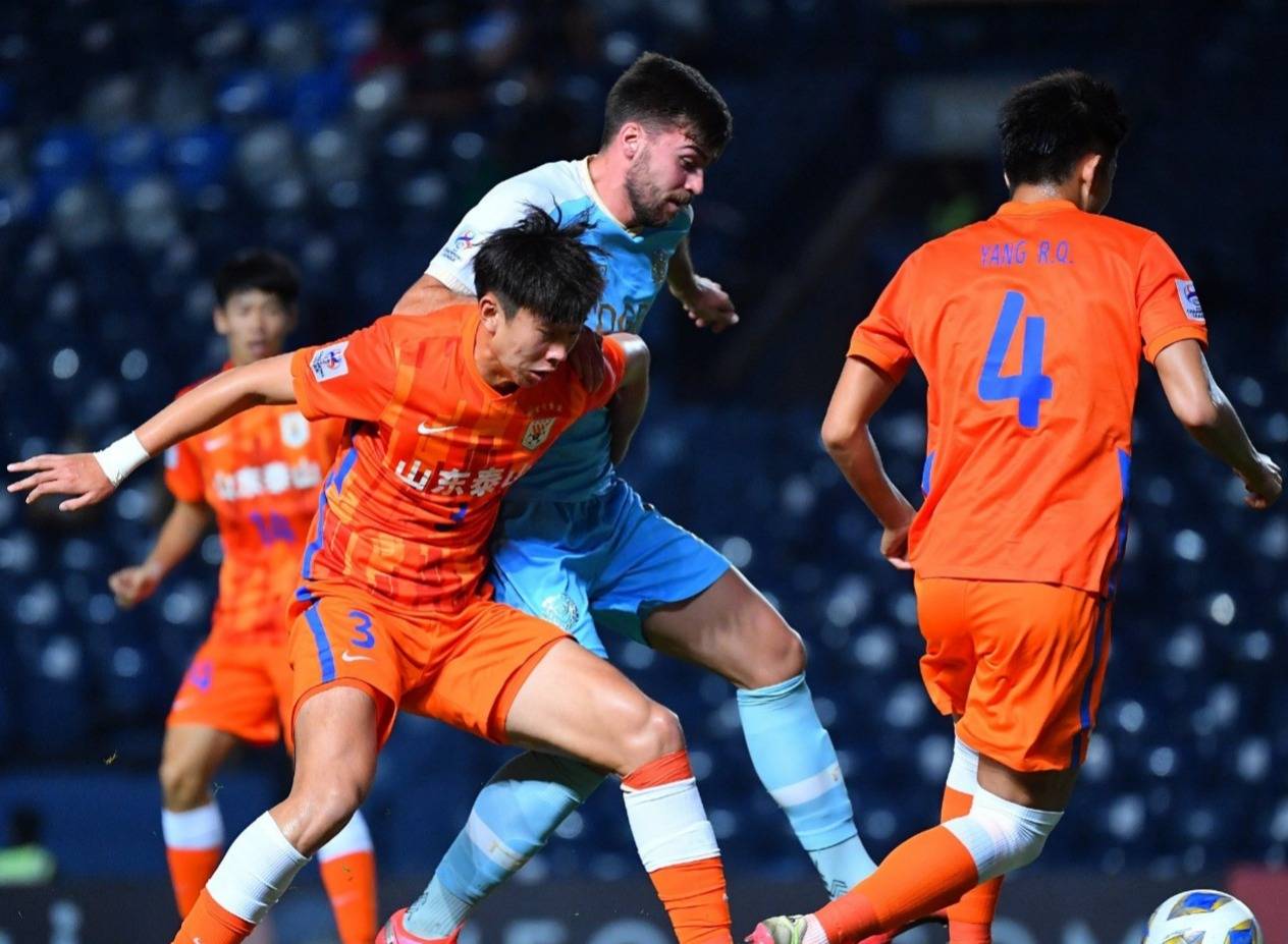 爱游戏体育-马宁执法上海申花vs上海上港回放